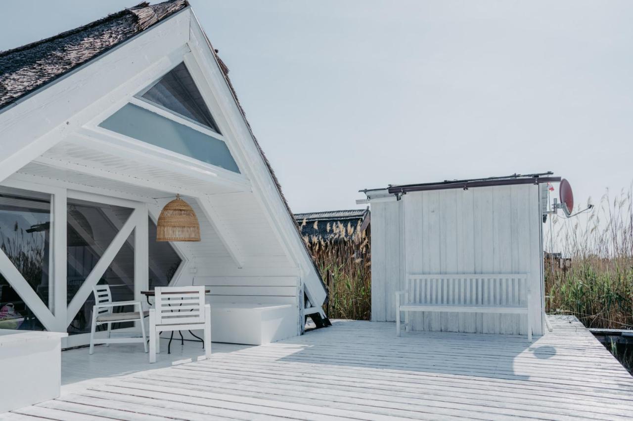 Seehuette Neusiedlersee - Strandhaus, Elektroboot Inklusive Rust Bagian luar foto